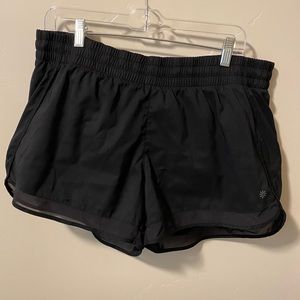 Athleta Mesh Racer Run Short 4” - XL